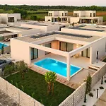Taria-1 By Interhome פורץ